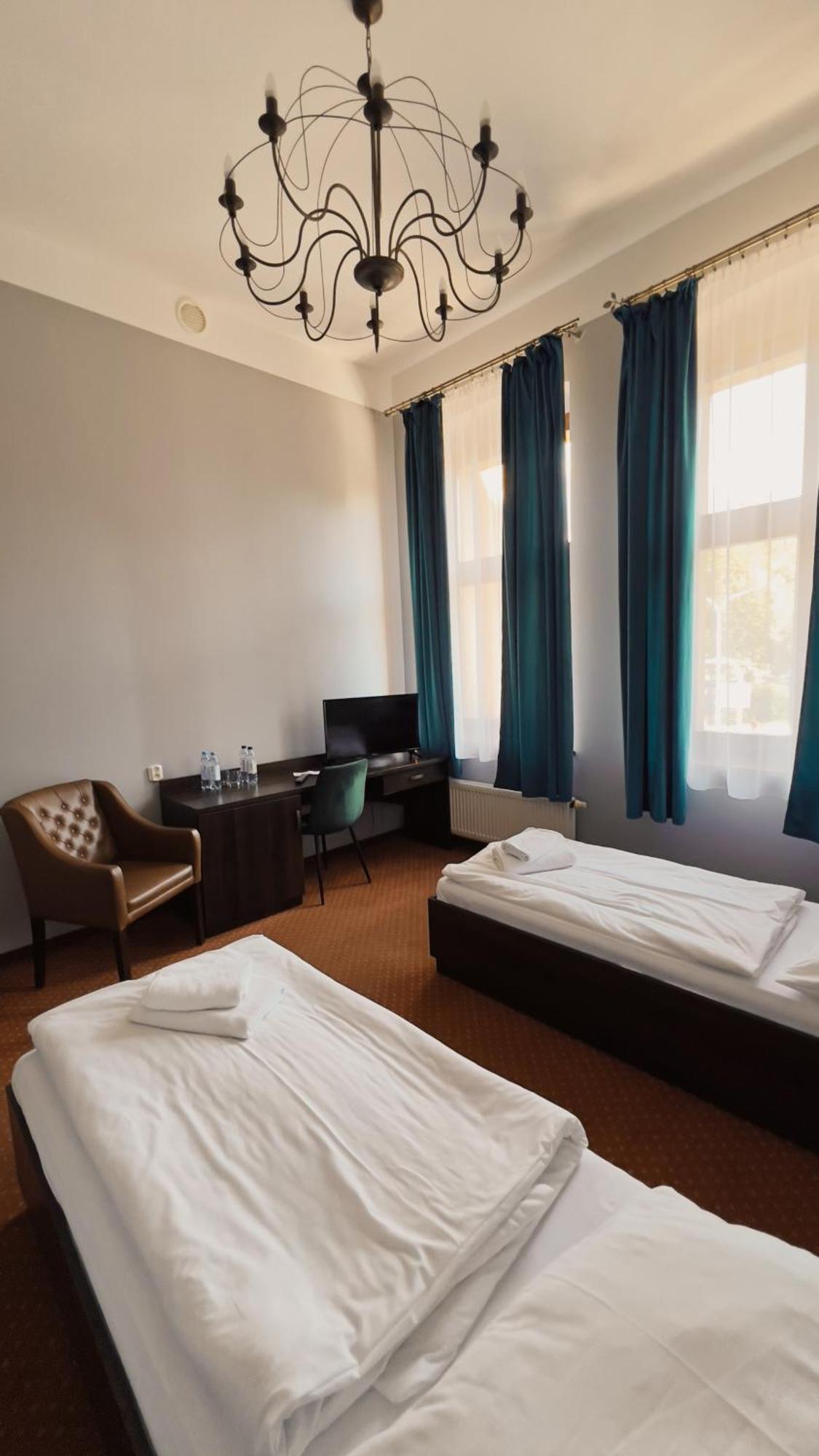 Legnicki Browar Ksiazecy Hotel I Restauracja Lehnice Exteriér fotografie