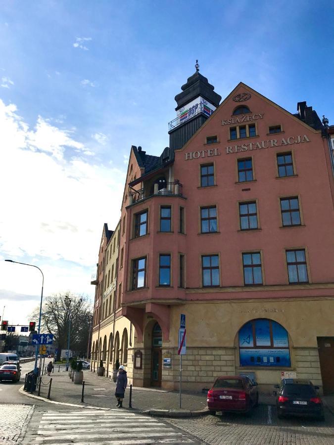 Legnicki Browar Ksiazecy Hotel I Restauracja Lehnice Exteriér fotografie
